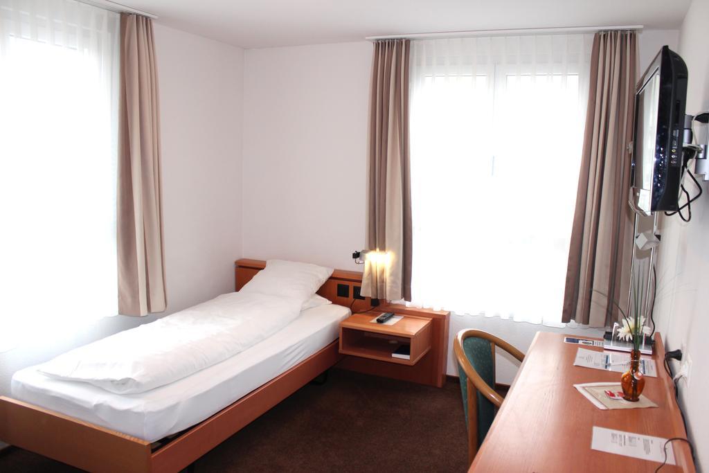 Hotel Freihof Swiss Lodge Unterägeri Room photo
